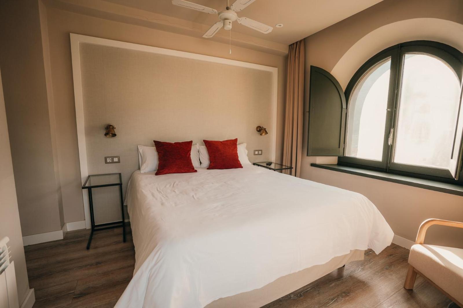El Niu De Martinet Hotel Ngoại thất bức ảnh