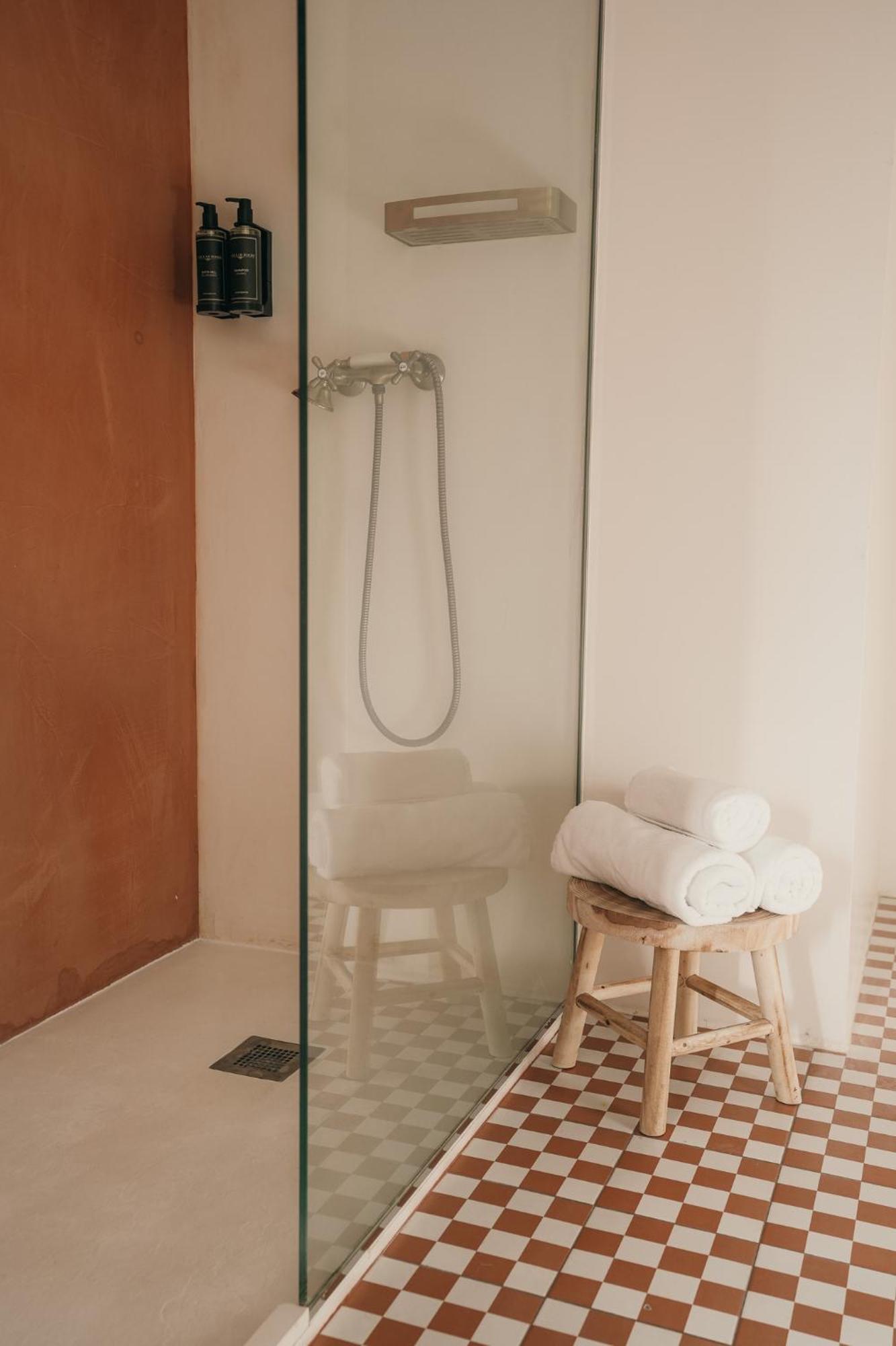 El Niu De Martinet Hotel Ngoại thất bức ảnh