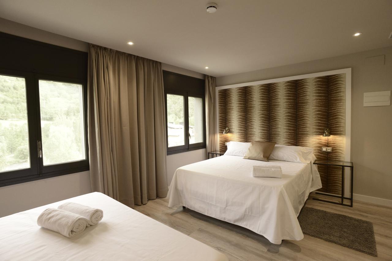 El Niu De Martinet Hotel Ngoại thất bức ảnh